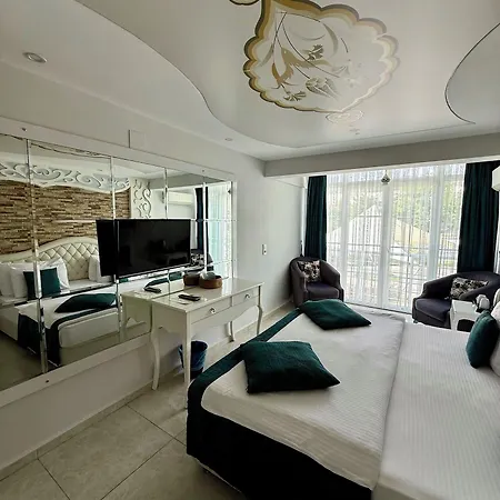 Melrose Viewpoint Hotel 3*