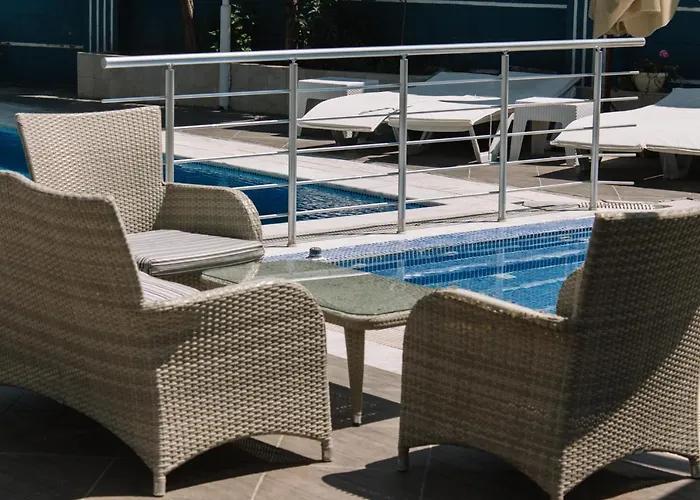 Melrose Viewpoint Hotel 3*